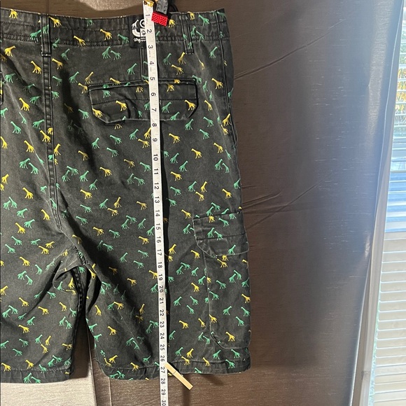 LRG/Lifted Research Group Black CargoShorts with Dinosaur Print Sz.44 - Picture 9 of 12